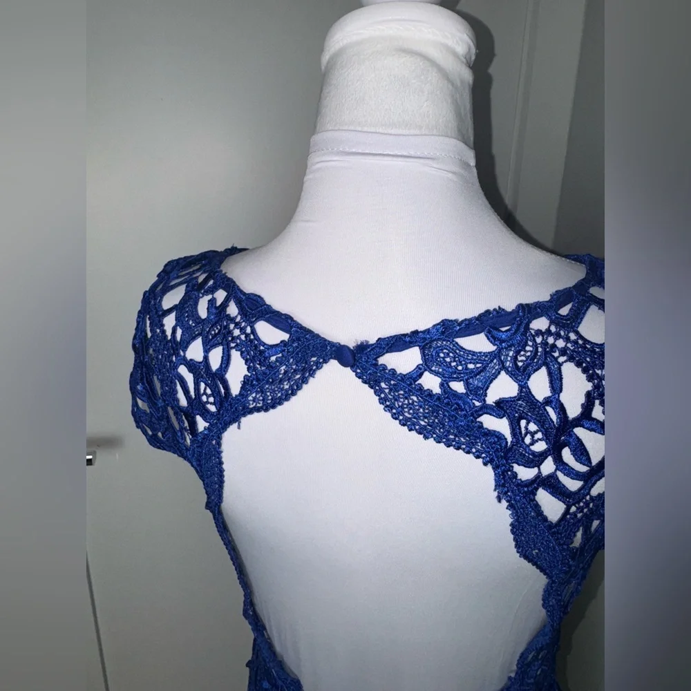 Alice + Olivia Clover Lace Backless Guipure Dress Bodycon in Cobalt Blue/ US 2-4 - Picture 5 of 9